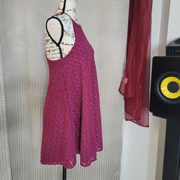 NWT Kimchi Blue Raspberry Lace Dress - Size Small - Picture 2 of 11